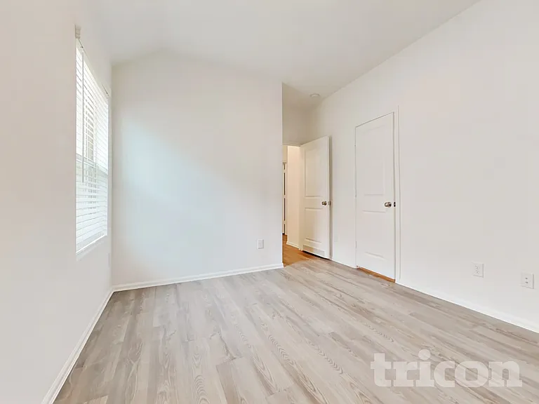 212 Seven Pines Dr — Photo 12