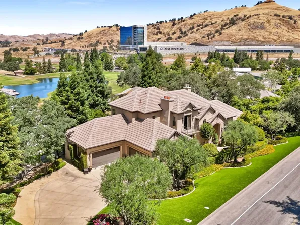 21788 Brighton Crest Dr, Friant, CA 93626