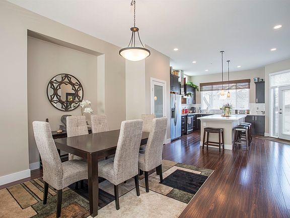 5th image of 10497 Robertson St