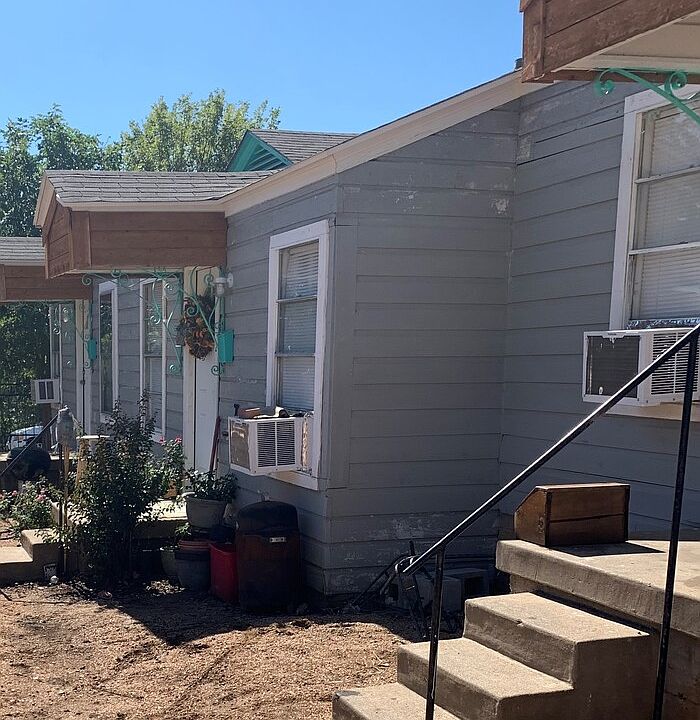 1st image of 3007 McLean St #6