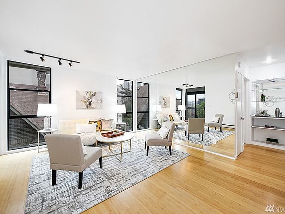 3rd image of 730 Bellevue Ave E APT 304
