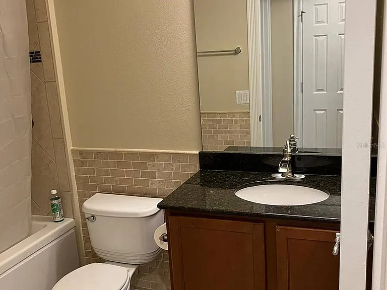 11896 Fiore Dr — Photo 25
