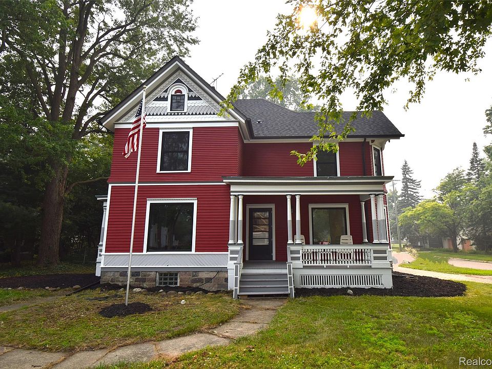 1st image of 45669 Cass Ave