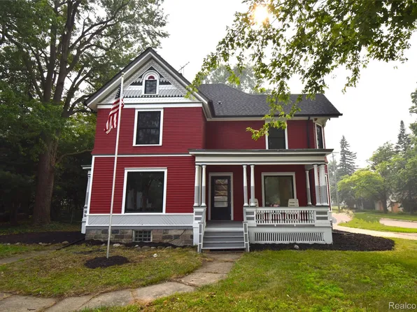 45669 Cass Ave, Utica, MI 48317