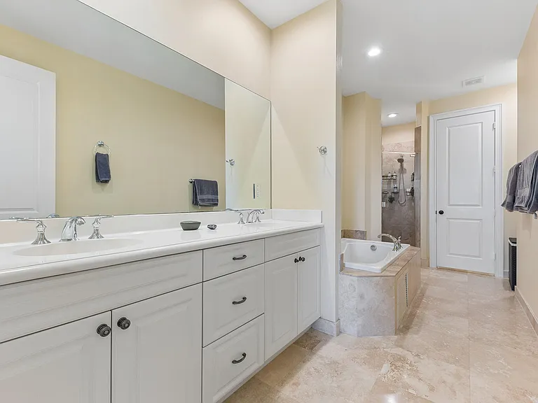 41 Via Floresta Dr — Photo 8