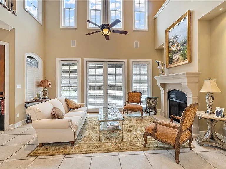 4146 Forsythe Way — Photo 9