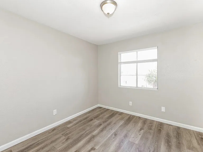 6939 Wineberry Dr — Photo 13