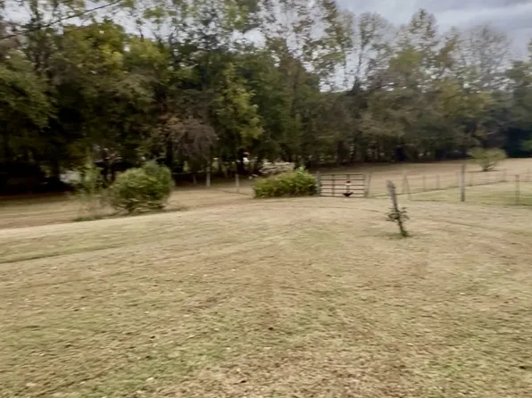 2095 Starlite Rd, Hartsville, TN 37074