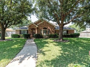 702 Aspen Incline Dr, Hewitt, TX 76643