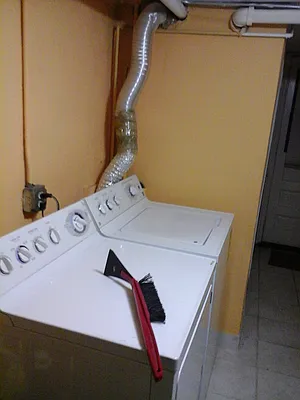 Rented by 18 REALTY | media 34