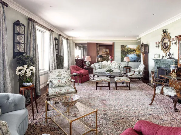 435 East 52nd Street 13A image 2 of 21