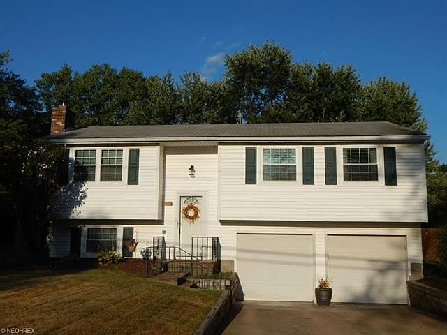 1st image of 404 Hiwood Ave