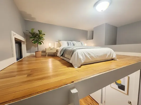 188 Wilson Avenue image 1 of 7