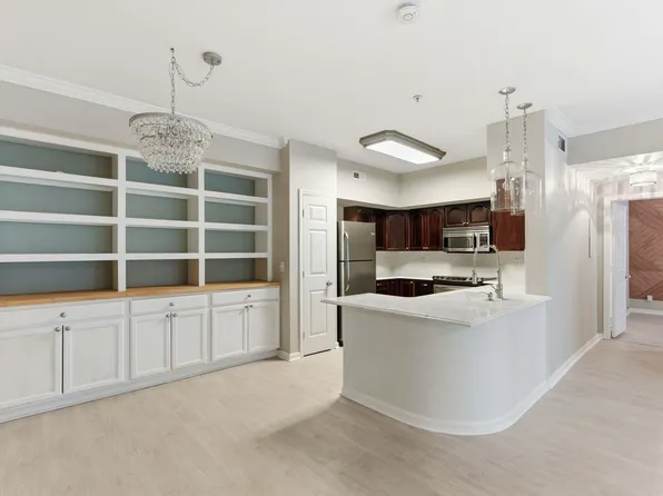700 Daniel Ellis Dr APT 8106, Charleston, SC 29412