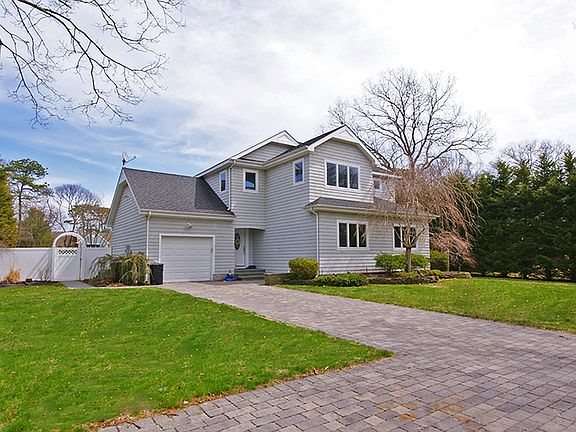 2nd image of 90 Sea Breeze Ave