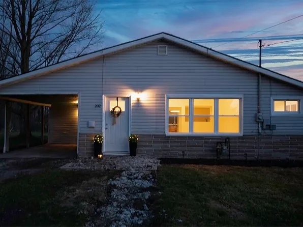 202 Cleveland Ave E, Warren, OH 44483