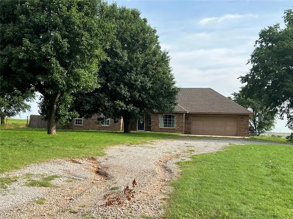 30078 County Road 1150, Minco, OK 73059