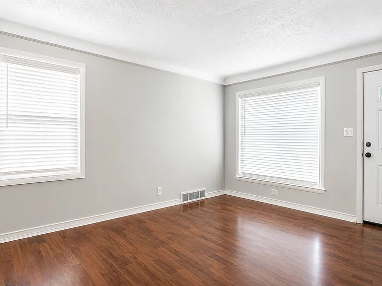3412 Starr Rd — Photo 3