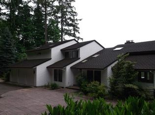 3030 Childs Rd, Lake Oswego, OR 97034