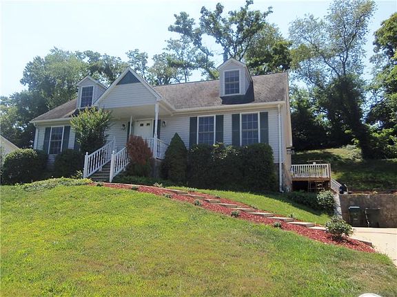 2nd image of 1719 Cindy Dr