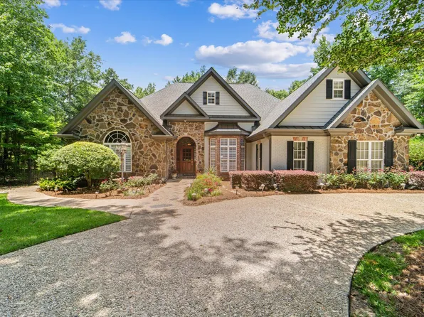 11 Monarch Blvd, Hattiesburg, MS 39402