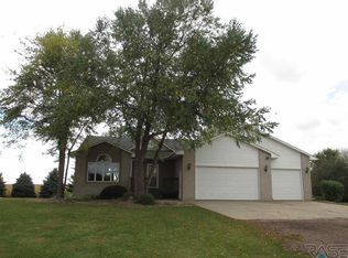 47155 258th St, Sioux Falls, SD 57107