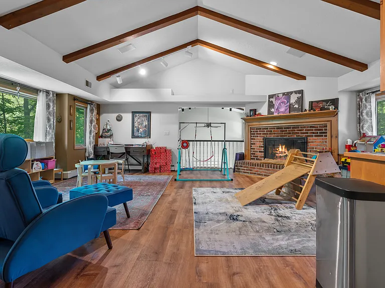 2520 Jodon Ct — Photo 24
