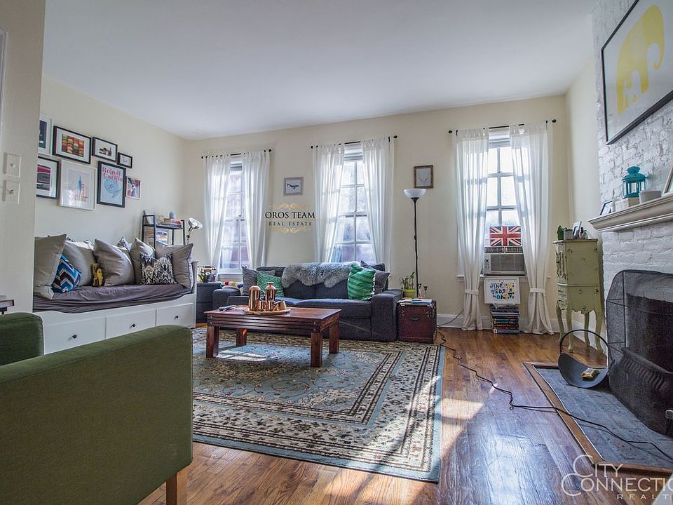 1st image of 115 W 10th St #1
