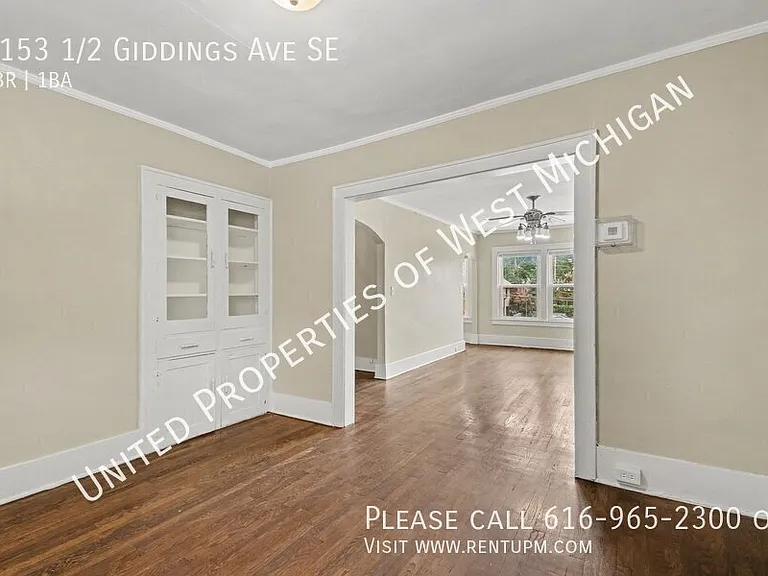 1153 1/2 Giddings Ave SE — Photo 5