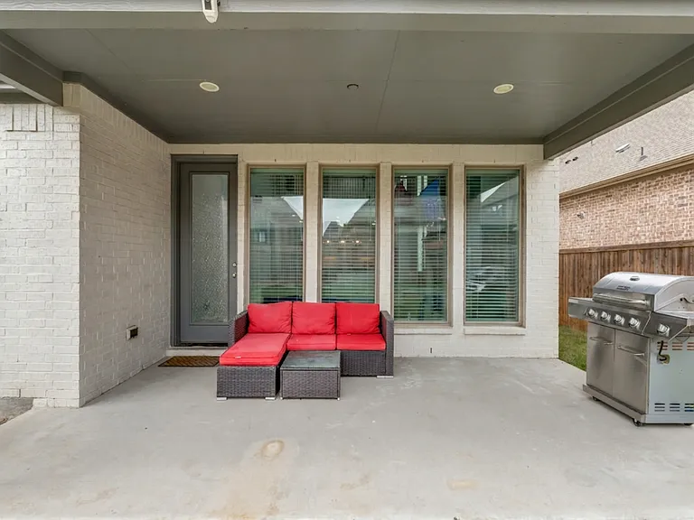 820 Manchester Ave — Photo 31