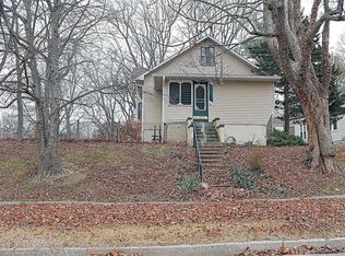 704 2nd St E, Scott City, MO 63780