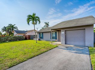 8521 NW 44th Ct, Lauderhill, FL 33351