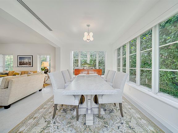 5th image of 2534 Flamingo Dr