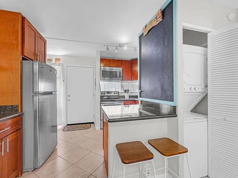 3676 Lower Honoapiilani Rd #D102 — Photo 8