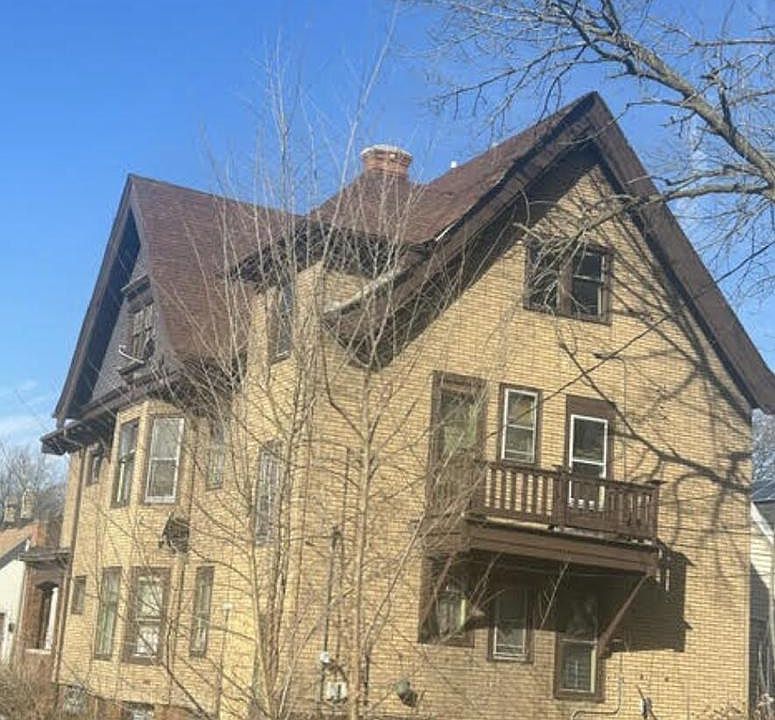 1st image of 2922 Dr William Finlayson STREET #2924