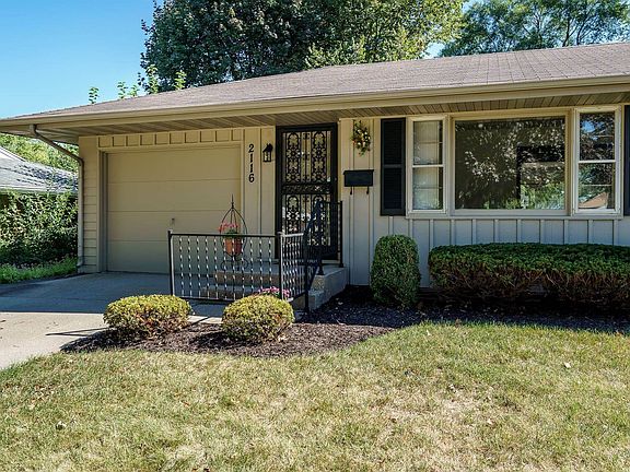 4th image of 2116 Wyoming Dr