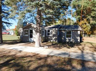 903 Ottawa St, Grayling, MI 49738