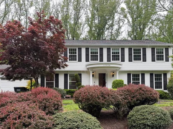 11928 Appling Valley Rd, Fairfax, VA 22030