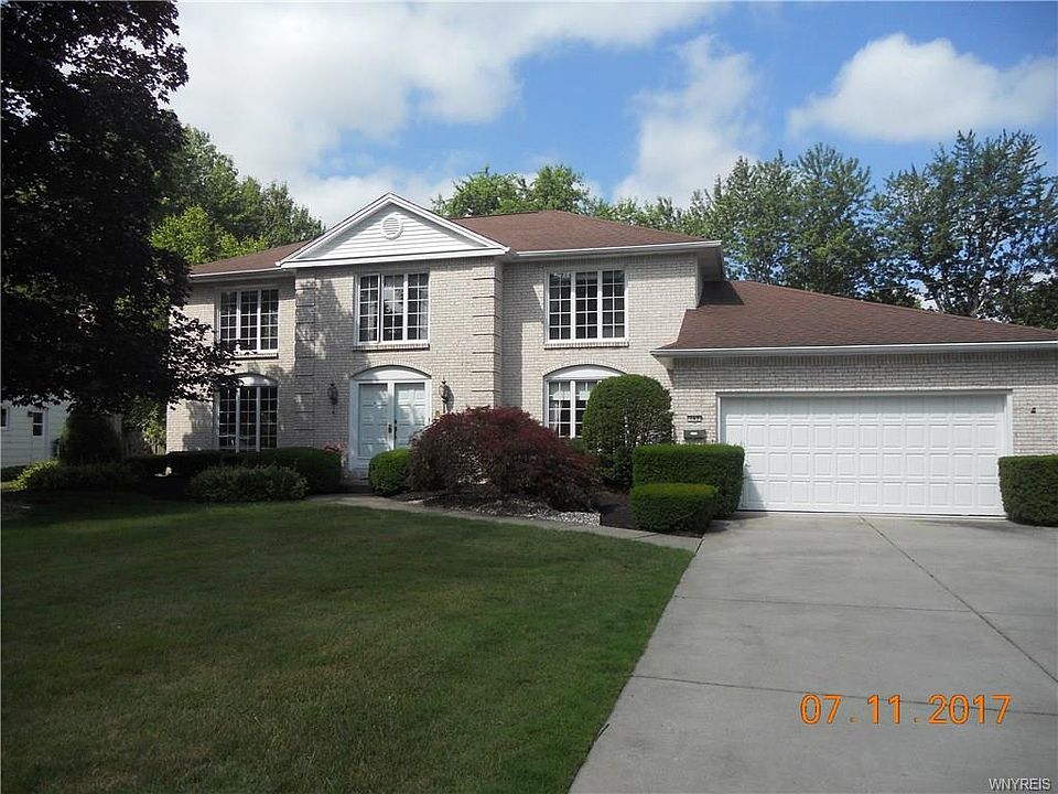 1st image of 143 Chaumont Dr