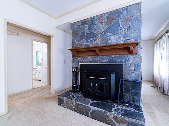 4th image of 72 Tobler Creek Ln