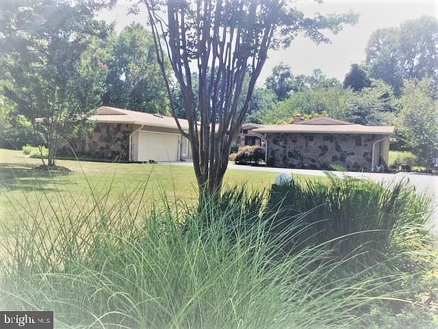 1st image of 330 Kingsberry Dr