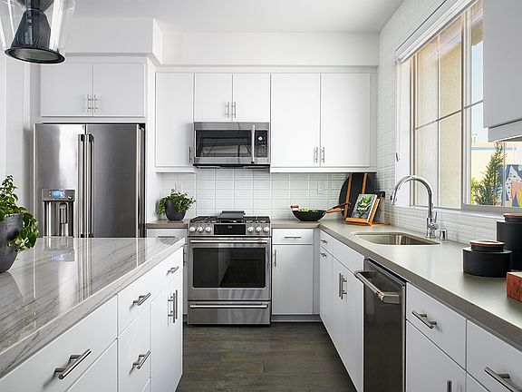 Residence 2 - Kitchen