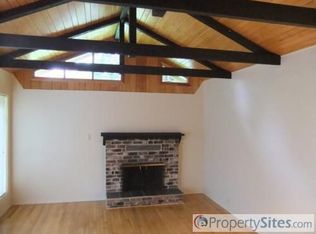 1464 Olympic St, Springfield, OR 97477