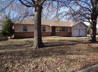 717 S Rutter Ave, Chanute, KS 66720