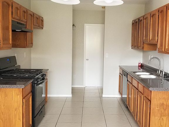 4th image of 11650 William Payne Ct