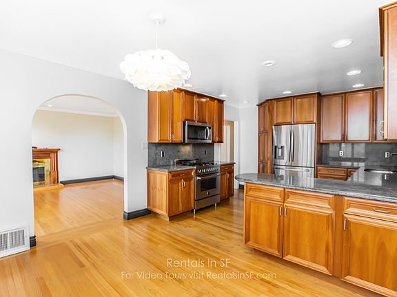 4th image of 22 Mountview Ct
