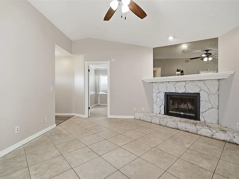 7403 Providence Rd — Photo 26