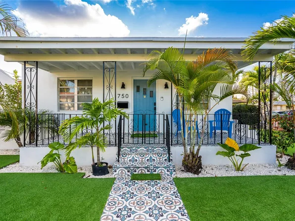 750 SW 10th St, Miami, FL 33130