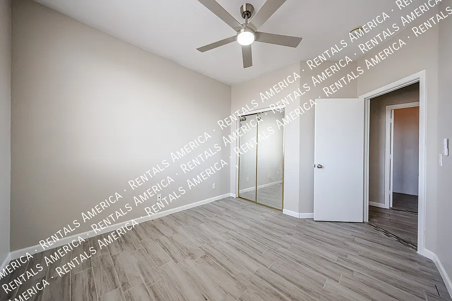 4 bed, 2.5 bath, 1767 sqft, $2,100 — Photo 4