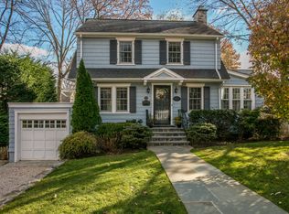 40 W Garden Rd, Larchmont, NY 10538